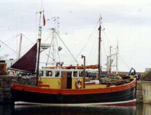 Converted houseboat trawler MFV